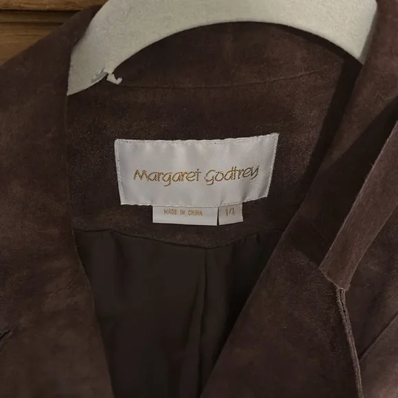 Margaret Godfrey. Women’s Chocolate Suede Blazer - Picture 4 of 8